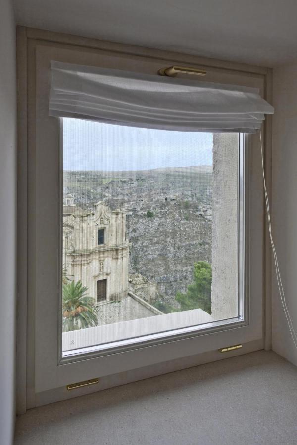 Santa Cesarea Residence Luxury Suite - La Vetta Del Sasso Barisano Matera Luaran gambar