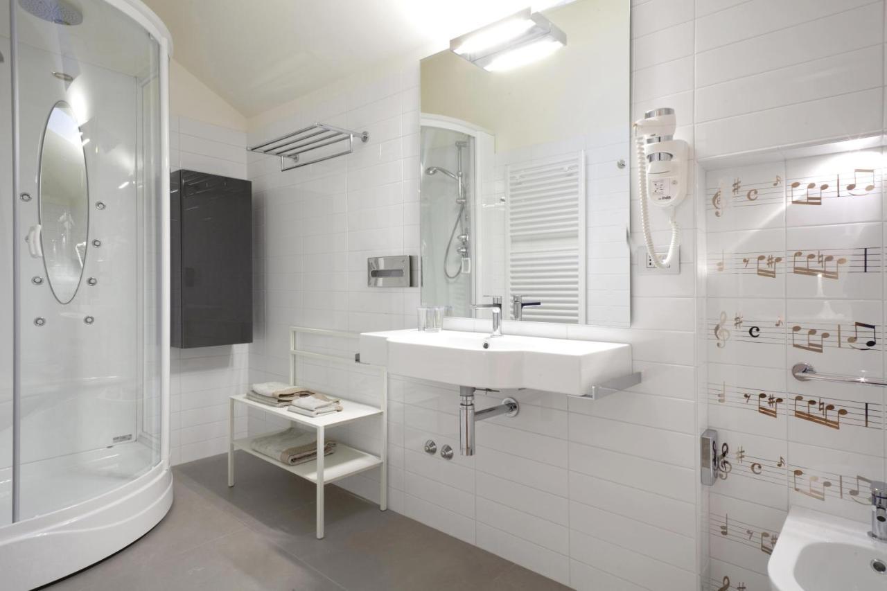 Santa Cesarea Residence Luxury Suite - La Vetta Del Sasso Barisano Matera Luaran gambar