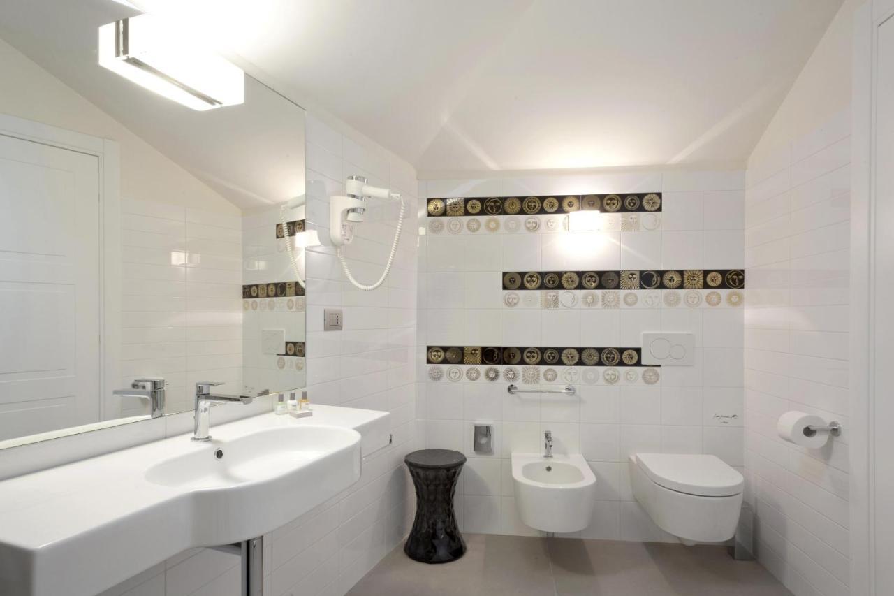 Santa Cesarea Residence Luxury Suite - La Vetta Del Sasso Barisano Matera Luaran gambar